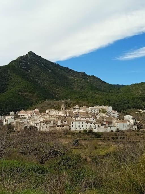 Ahin Casa Rural Ana Maria Ain מראה חיצוני תמונה